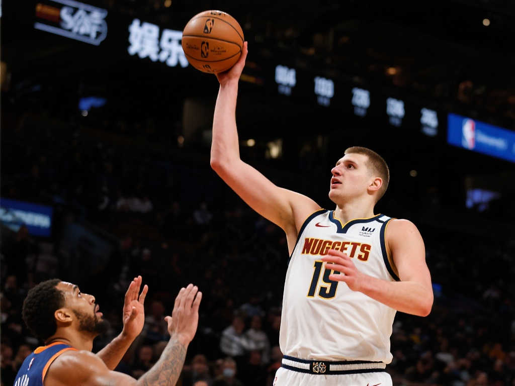 数据无所谓!约基奇后场三分再现神迹,赛季命中率仅2/20